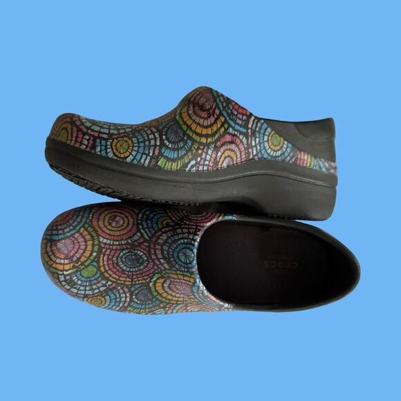 Crocs Neria Pro II Black/Colorful Stained Glass Print Dual Comfort Clogs Size W7 - Picture 11 of 11